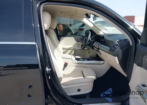 2020 Mercedes-Benz Glb 250 z USA, uszkodzony, nr VIN WDC4M4GB5LW006070